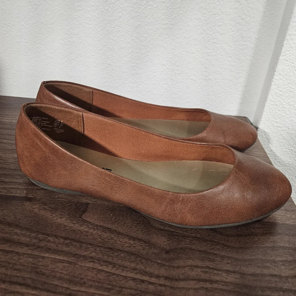 American Eagle Brown Flats - Picture 3 of 5